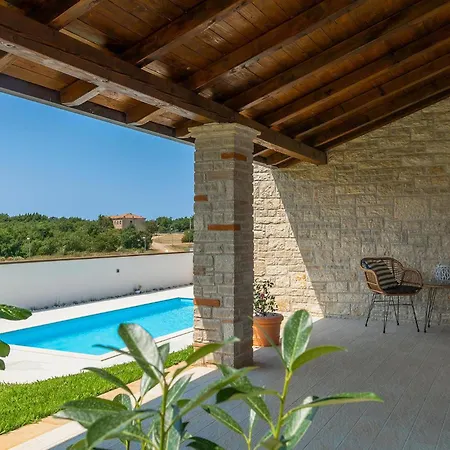 Ferienhaus Victoria Brtonigla *