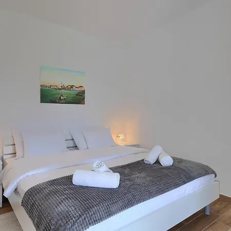 Holiday home Victoria Brtonigla *