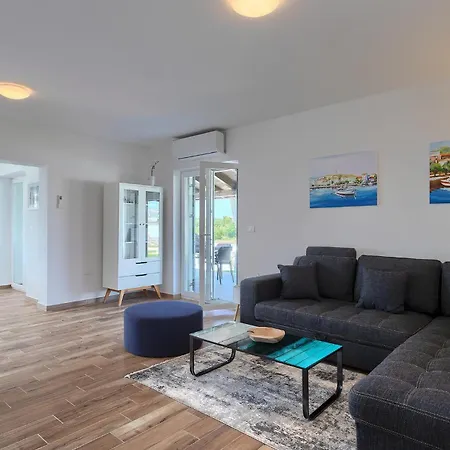 Victoria Brtonigla Holiday home
